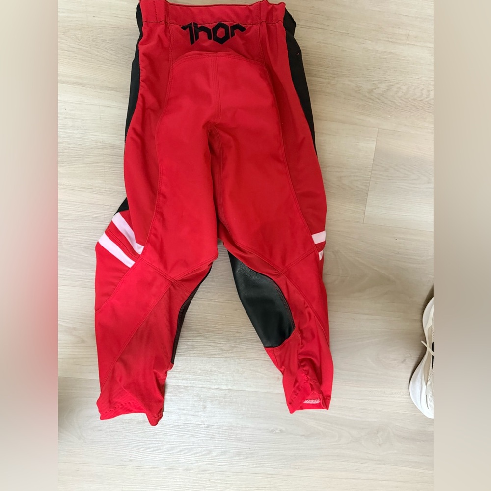 Thor PULSE CUBE Red White Moto Cross Enduro Kids Pants size 5/6 - Picture 6 of 7